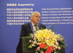 Karl Schebesta 联合国工业发展组织（UNIDO）食品部门主?/></a> <ul><li><a href=